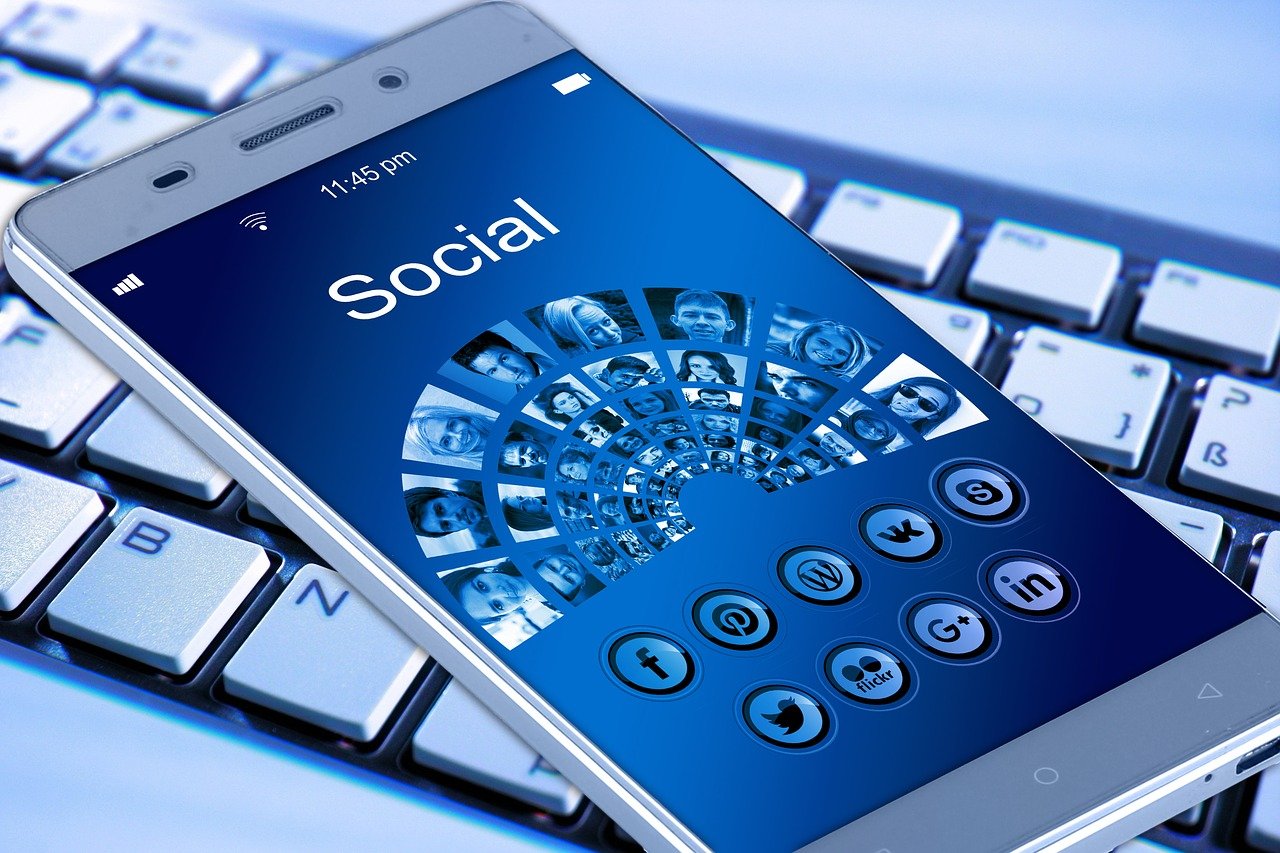 Comment déployer sa communication sur les réseaux sociaux ?
